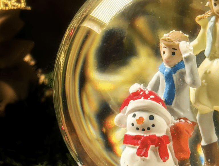 17 Christmas Traditions That Cost Almost Nothing (And Are the Ones Kids Remember)