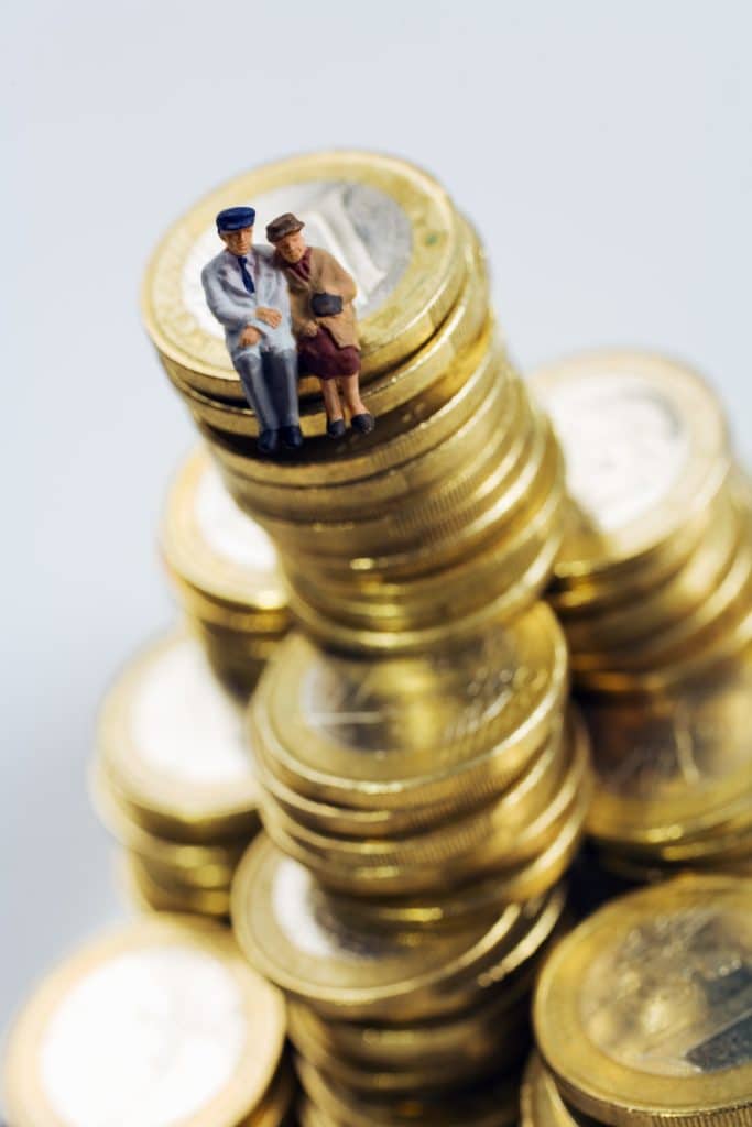 17 Money Conversations Every Couple Should Have (Ranked by How Awkward They Are) – Zac Johnson – ZacJohnson.com