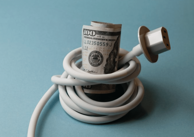 27 Weird Money Habits That Quietly Save Real Cash