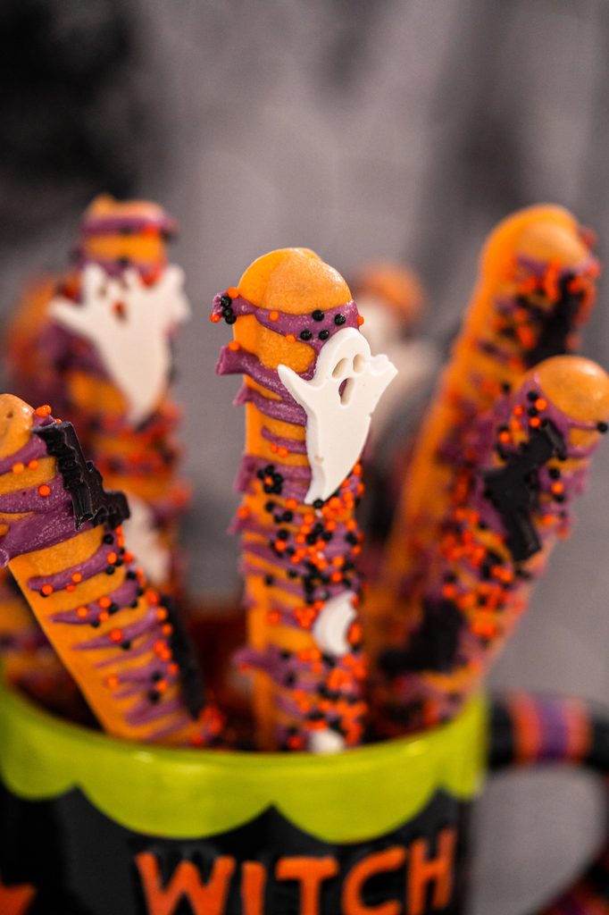 17 Cheap Halloween Treats That Cost Less Than a Bag of Fun-Size Candy – Zac Johnson
